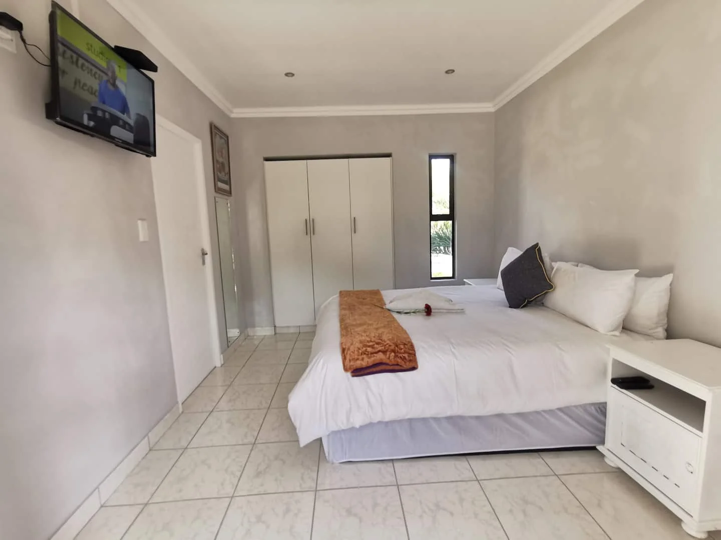 Enhle Bed and Breakfast